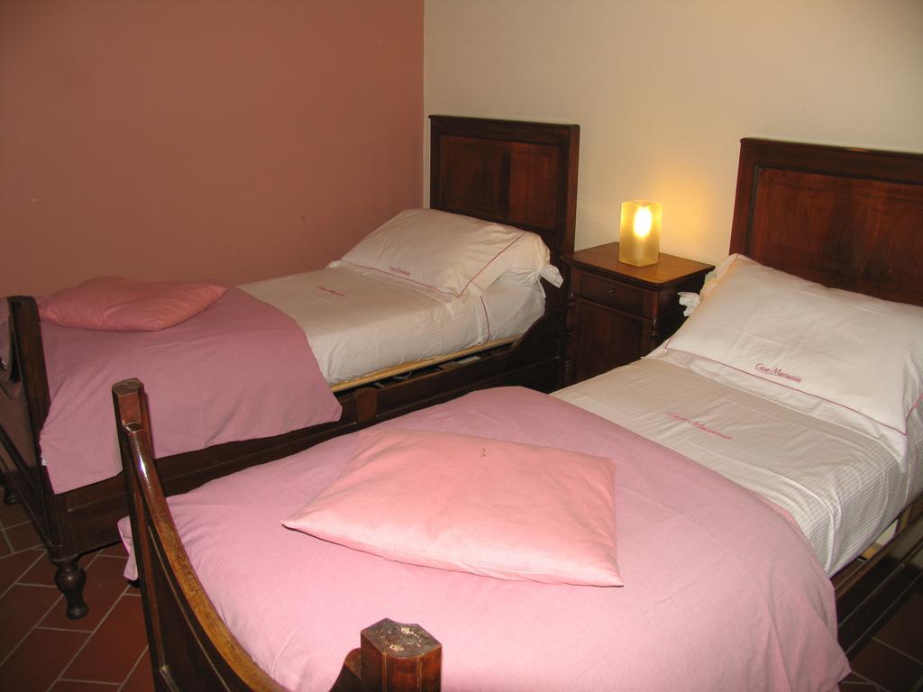 Gasthaus Casamariuccia Massino Visconti Zimmer foto